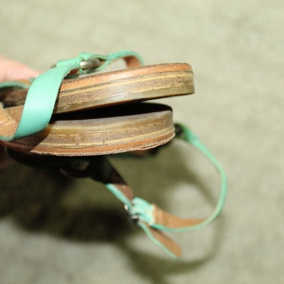 Lucky Brand Abel Size 7.5 Teal Leather T-Strap Flat Slingback Sandals - Picture 5 of 6